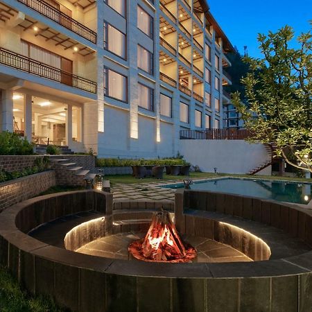 Alokik Resort- Pure Veg Manāli Екстериор снимка