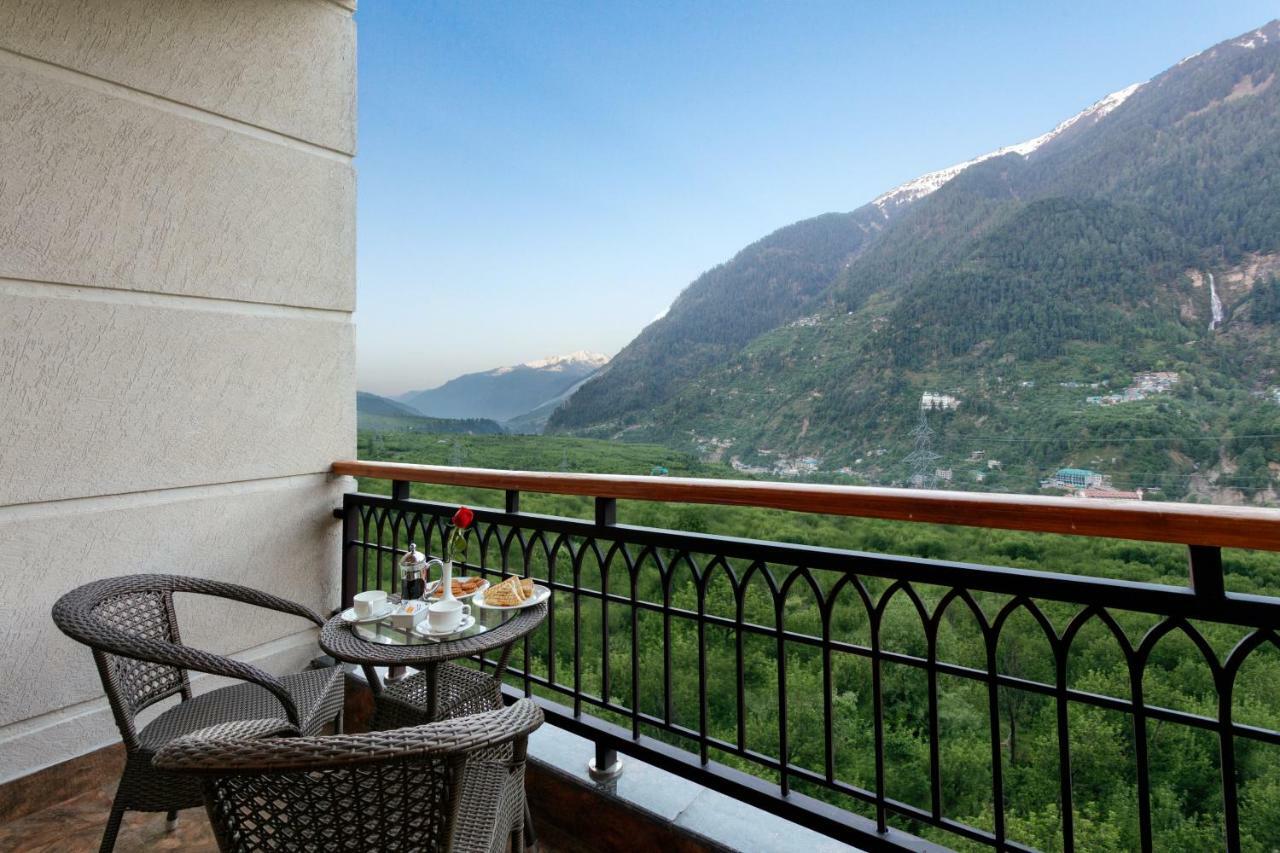 Alokik Resort- Pure Veg Manāli Екстериор снимка