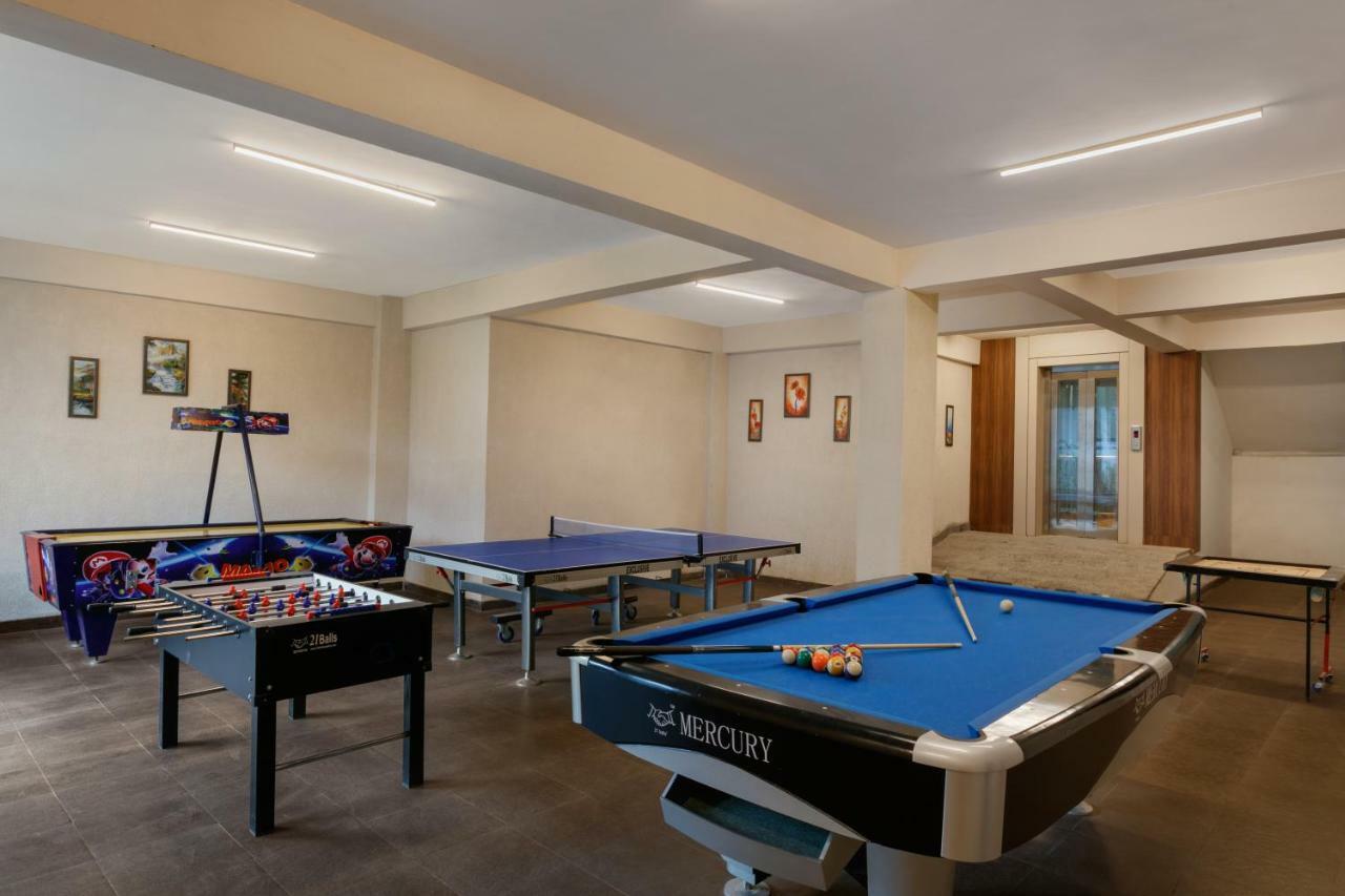 Alokik Resort- Pure Veg Manāli Екстериор снимка