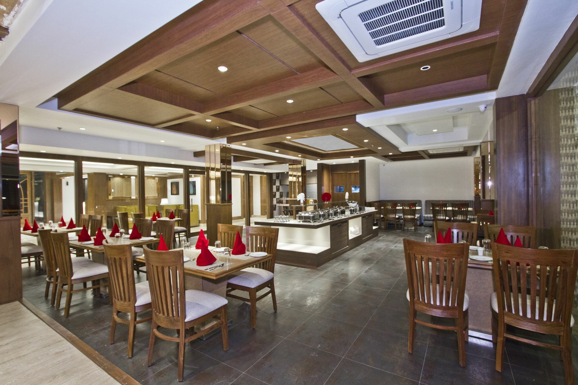 Alokik Resort- Pure Veg Manāli Екстериор снимка